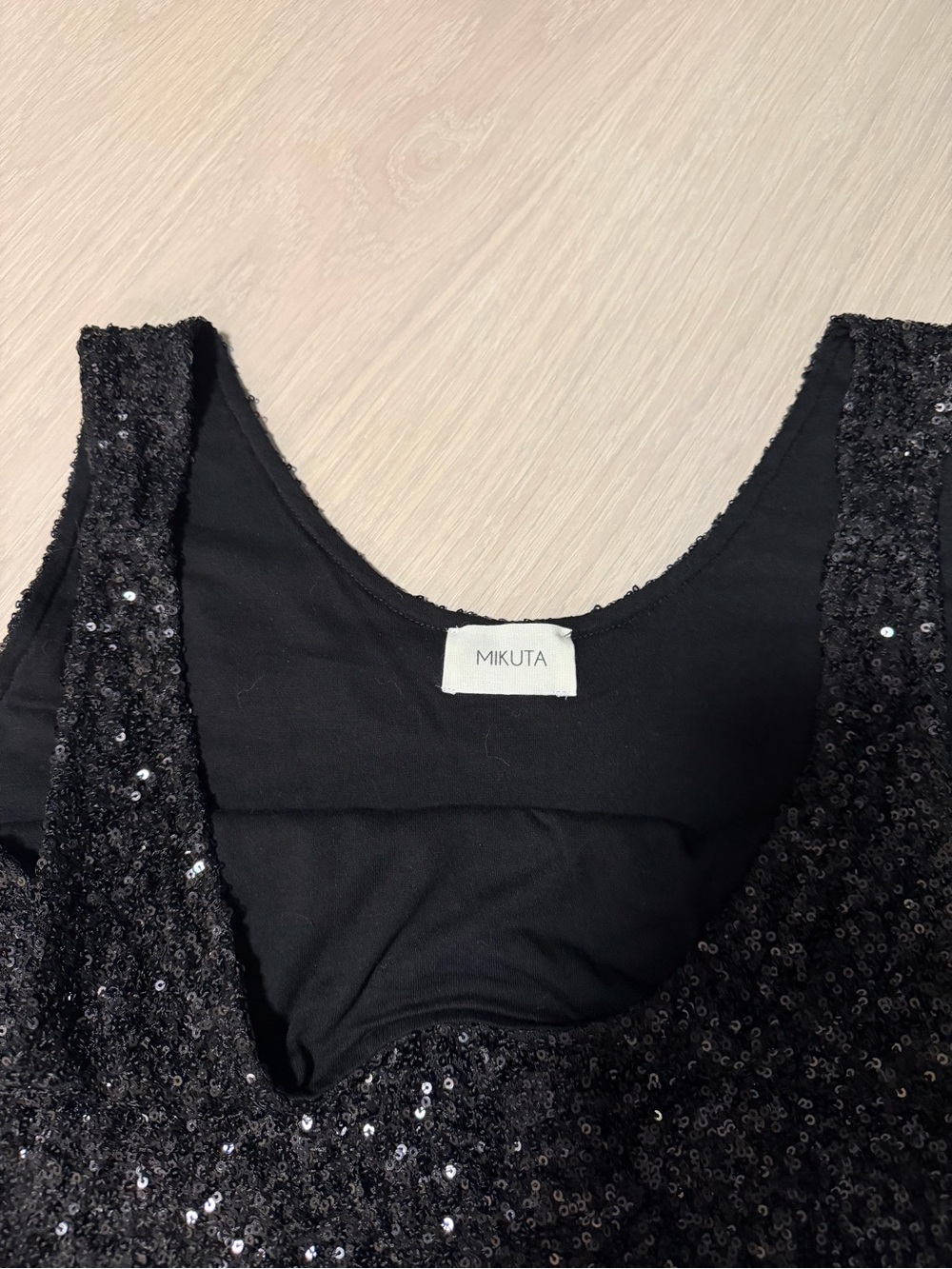 MIKUTA Women's Black Sequin Tank Top - Picture 4 of 5